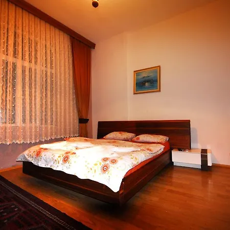 Albergue Station 34 *